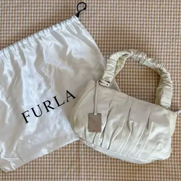 FURLA 백