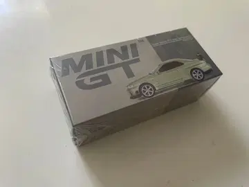 새상품 미개봉 MINI GT Nissan Skyline GT-R(R34)