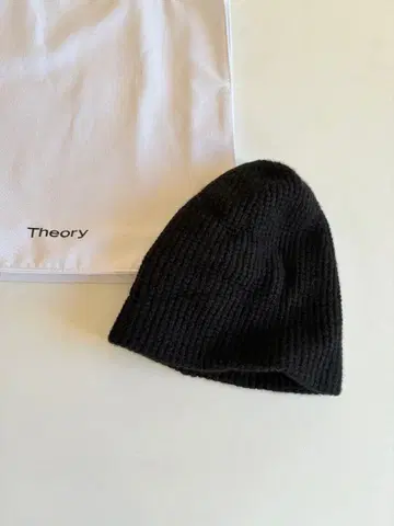 theory 캐시미어 100% 블랙 니트 모자
