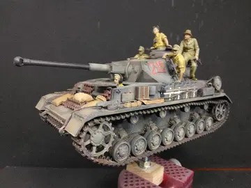 타미야 1/35 4호 전차 G형 초기 생산차 도색 완료품