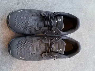 On 러닝화 블랙 JP26.5cm