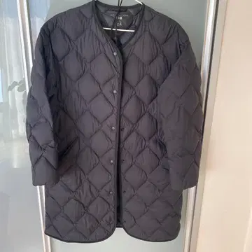 유니클로 울트라 라이트 다운 릴랙스 코트 블랙 L 사이즈