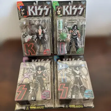 KISS Gene Simmons 피규어