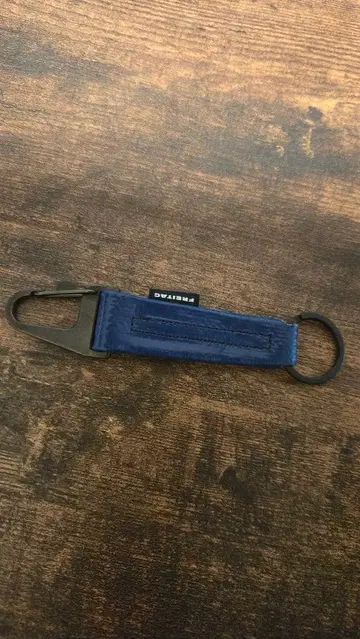 FREITAG 네이비색 키링 카라비너 포함