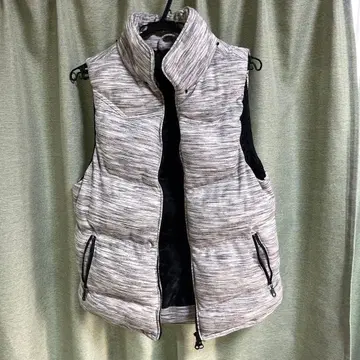 AZUL by moussy 충전솜 베스트 그레이 계열 후드 부착