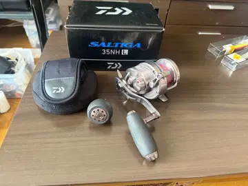 DAIWA SALTIGA 35NH L 베이트 낚시릴