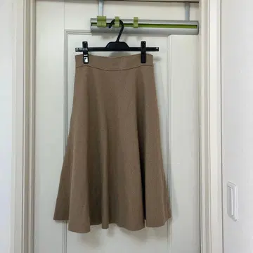 en recre 울 플레어 스커트 38