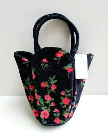 페이 슬리핑 프린세스 크노스페백