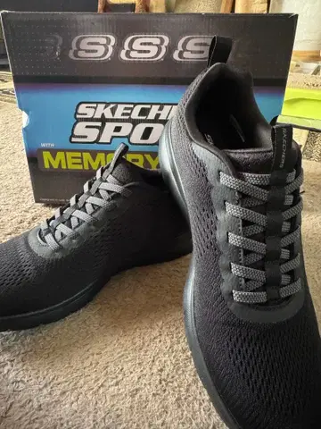 SKECHERS Performance 블랙 스니커즈 27.5cm