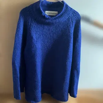 THE SHINZONE 네이비 터틀넥 니트