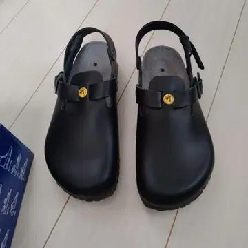 BIRKENSTOCK 블랙 내추럴 가죽 토키오