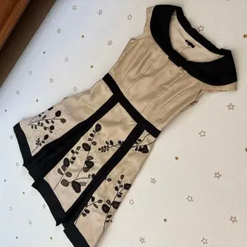 To be chic 슬리브리스 원피스 결혼식