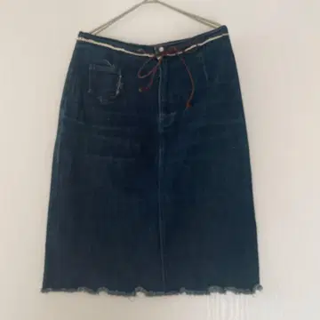 45R 무릎 기장 데님 스커트 다크 네이비 데님 프린지