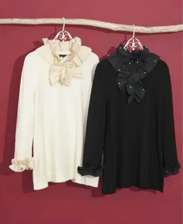 택 포함 새상품 엠즈 그레이시 화이트 탈착식 옷깃 펄 튜닉 스웨터 L