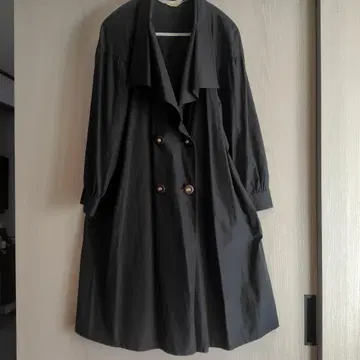 레리안 블랙 더블 브레스트 롱 코트