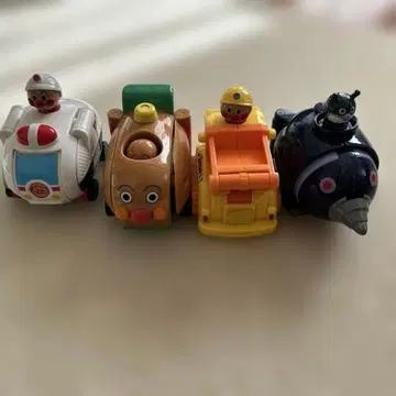 호빵맨 자동차 완구 4체 세트