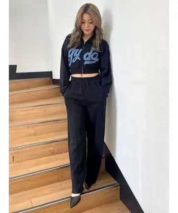 GYDA 숏 맨투맨 셋업