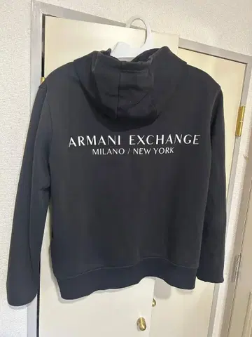Armani Exchange 블랙 후드티 Milano New York S