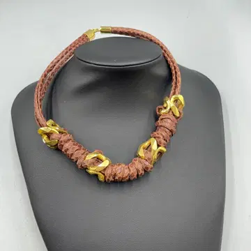 24 브라운 가죽 목걸이 꼬임 디자인