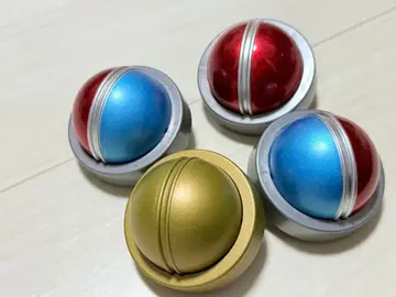 아이세키 쇼쿠도 춋토마테이!! 버튼 캡슐 토이