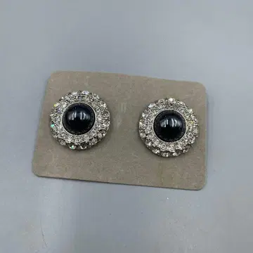 24 빈티지 미사용 블랙 라운드형 크리스탈 귀찌