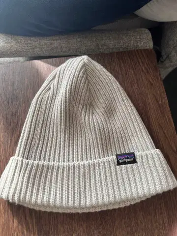 patagonia 피셔맨 롤 비니