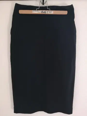 블랙 타이트 스커트