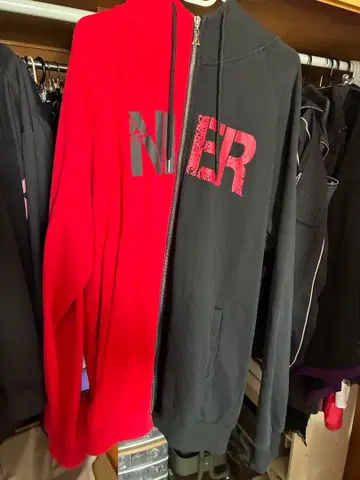 NieR 투톤 ZIP 파카 [RED WING]