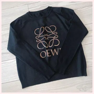 노브랜드 로고 니트