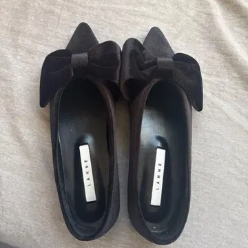 LANNE 블랙 리본 포함 스틸레토 펌프스