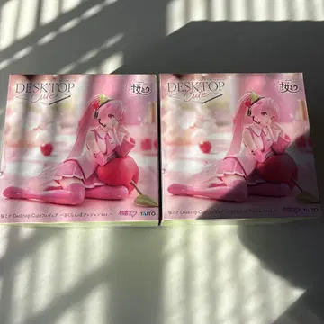 Desktop Cute 벚꽃미쿠 체리 쿠션 피규어 2개 세트