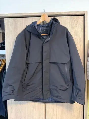 유니클로+J 하이브리드 다운 오버사이즈 파카 사이즈 L 블랙