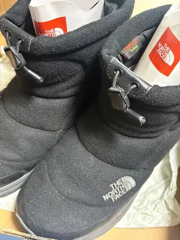 THE NORTH FACE 블랙 부츠 눕시 가격 인하