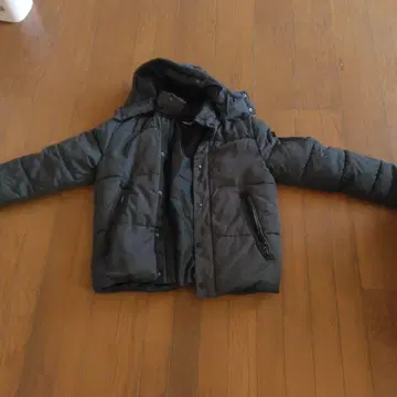 Nylaus 블랙 다운 자켓 M