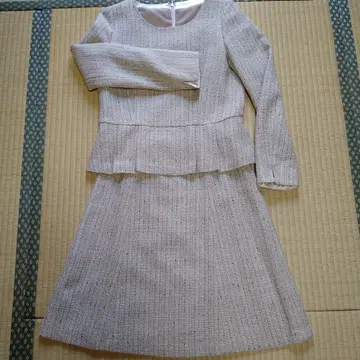 베이지 트위드 셋업