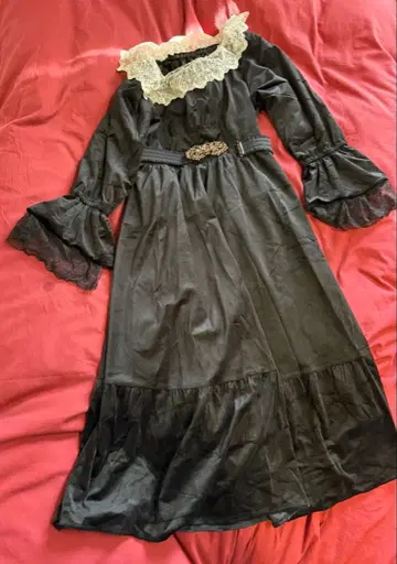 axes femme 벨로아 블랙 레이스 옷깃 롱 드레스