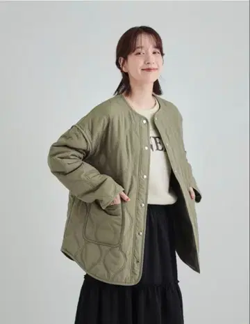 [ 미사용 새상품 ] 슈라루 오버 퀼트 블루종 카키 L 사이즈