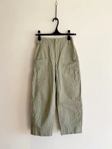 캐주얼하지 않은 어른의 카고 팬츠