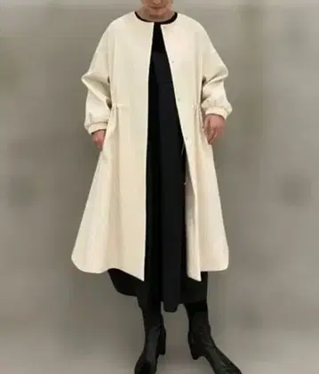 BEARDSLEY 비어즐리 벌룬 소매 오버코트