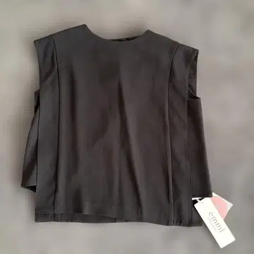 emmi 슬리브리스 상의 사이즈 0 미사용 새상품