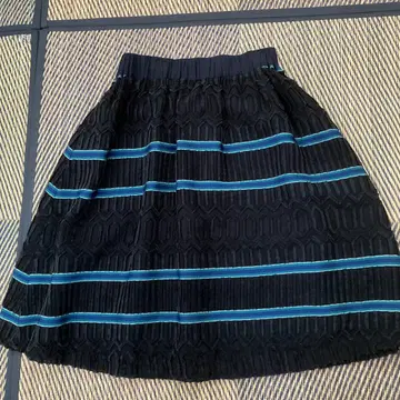 malla 플레어 스커트 블랙과 파랑 스트라이프 38