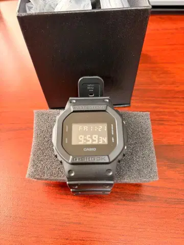 CASIO G-SHOCK DW-5600BB-1JF