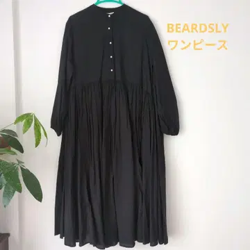 BEARDSLY 비어즐리 펄 버튼 개더 원피스