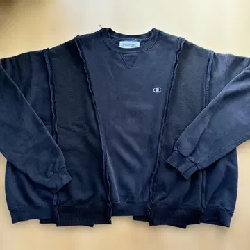 DISCOVERED 챔피온 맨투맨