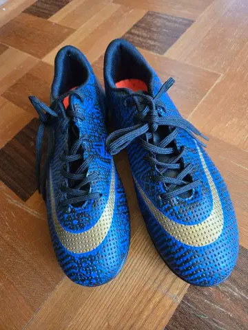 트레이닝용 메쉬 신발 파랑/블랙/금