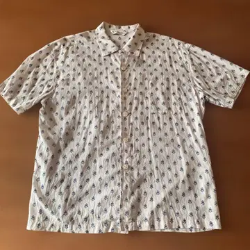 ARTS & SCIENCE 꽃무늬 반팔 셔츠