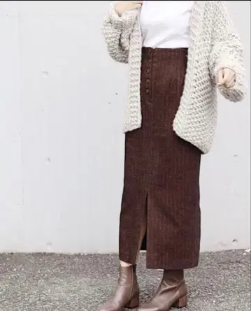 IENA 이에나 버튼 플라이 몰 타이트 스커트