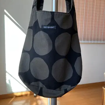 marimekko 도트 무늬 숄더백