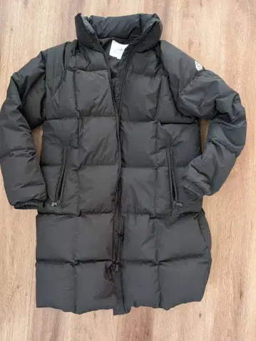 PYRENEX 블랙 다운 자켓