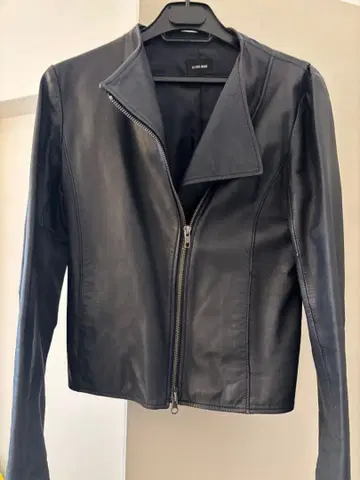 LE CIEL BLEU 네이비 가죽 자켓